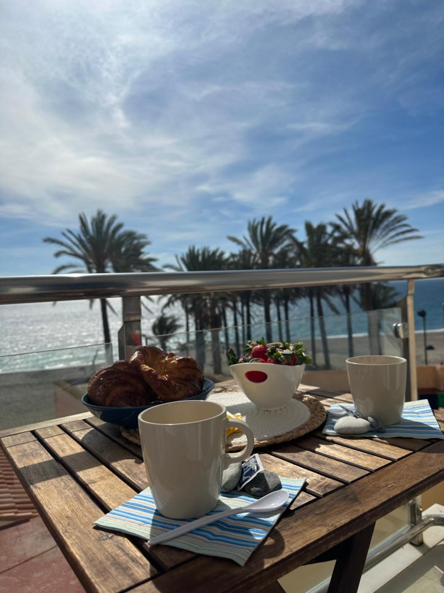 Vistas Al Mar Daire Torrenueva  Dış mekan fotoğraf